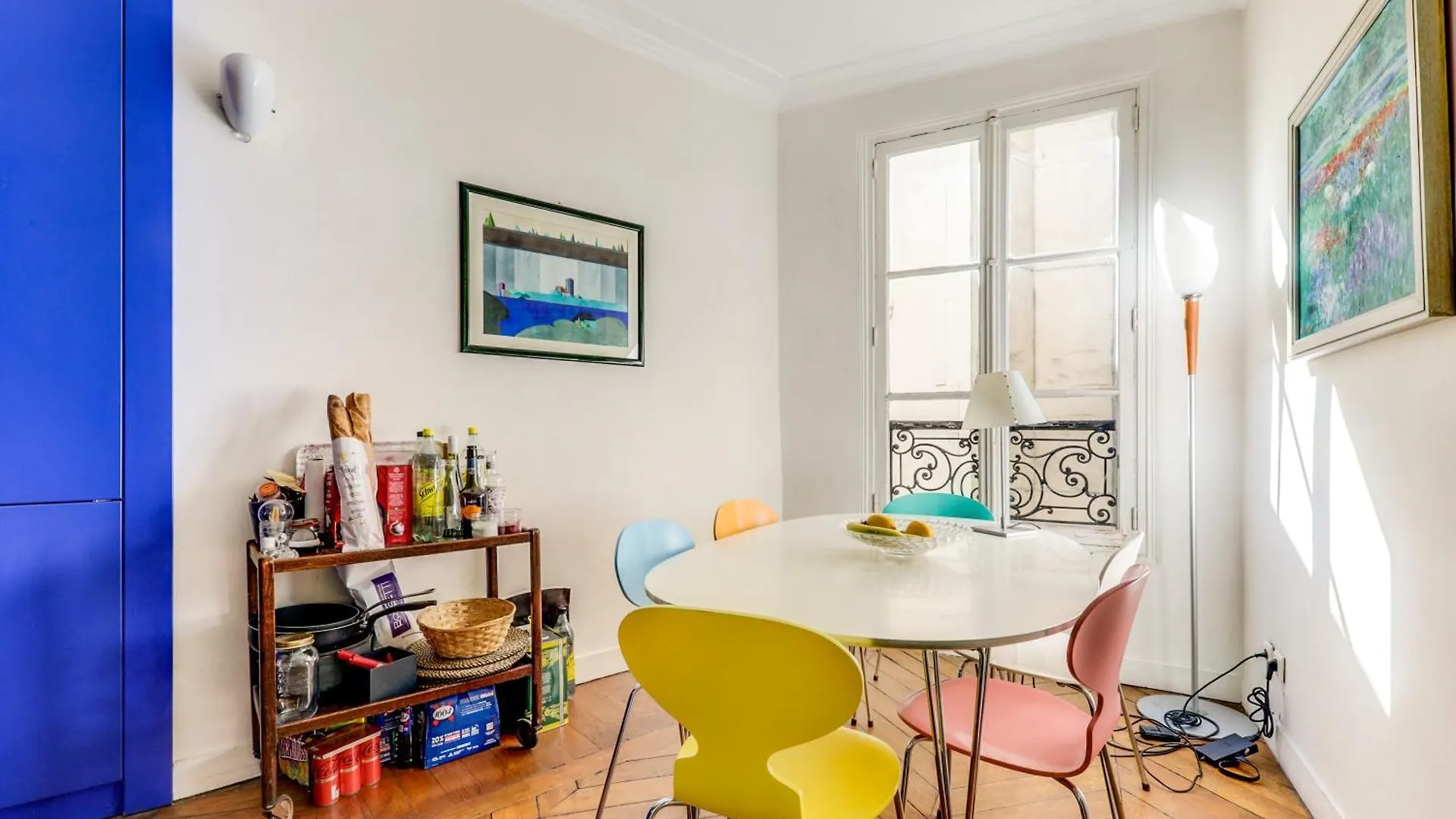Central Appartement Avec Balcon Paris Frankrike
